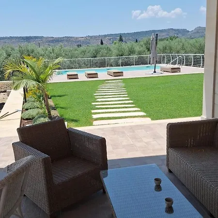 Susan - Sicilian Luxury