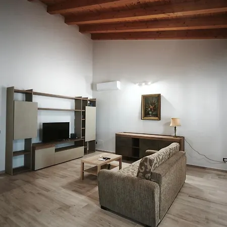 Susan - Sicilian Luxury